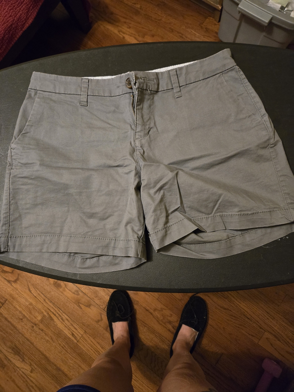 Old Navy Everyday Short Gray Chino Shorts Size 2